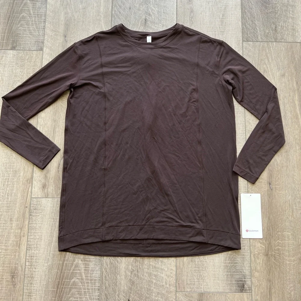 Lululemon Modal Pleated Back Long Sleeve Shirt in French Press Size 6 - Picture 4 of 5